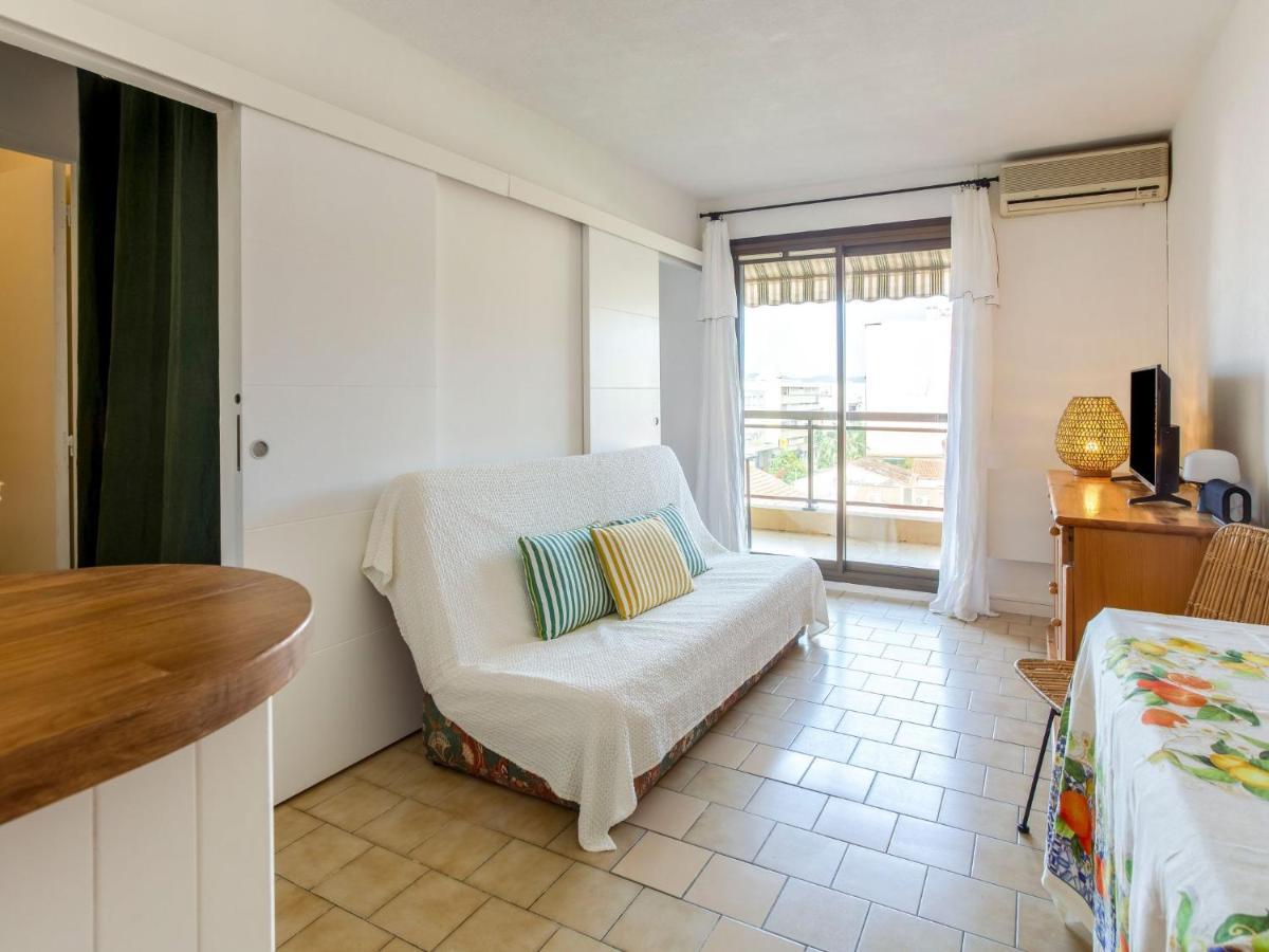 Apartment Saint James-13 By Interhome เลอลาวองดูว์ ภายนอก รูปภาพ